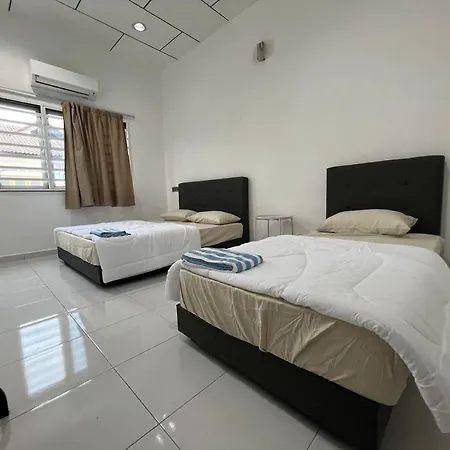 M Guest House2 Muar Exterior photo