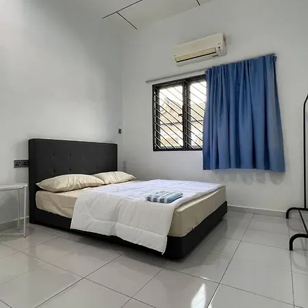 M Guest House2 Muar Exterior photo