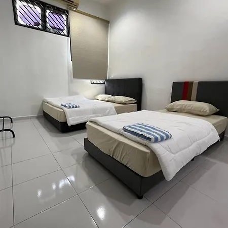 M Guest House2 Muar Exterior photo