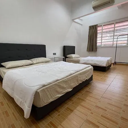 M Guest House2 Muar Exterior photo
