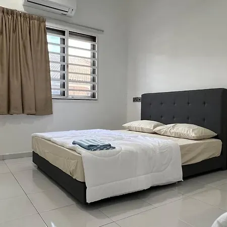 M Guest House2 Muar Exterior photo