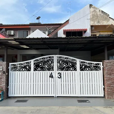 M Guest House2 Muar Exterior photo