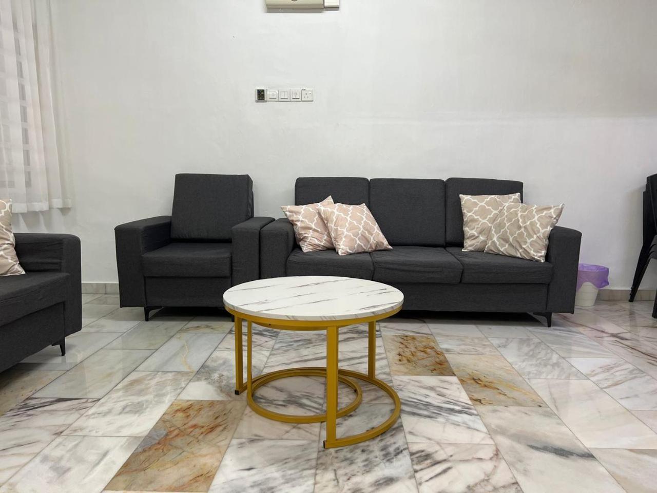 M Guest House2